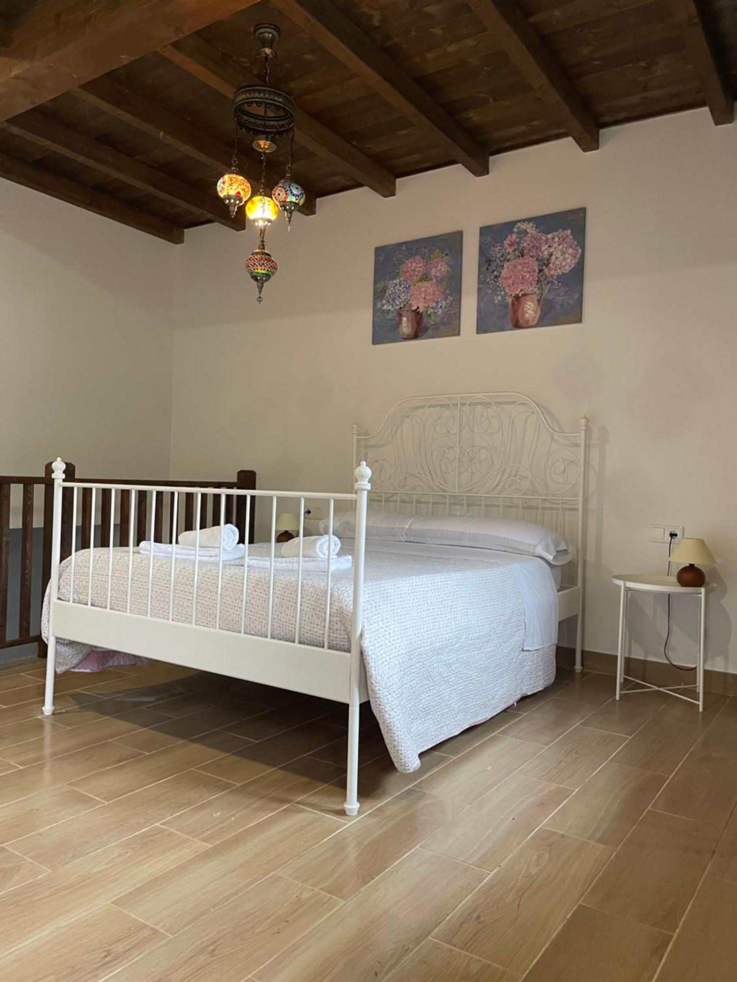 Arteleira2 Rooms Padron Bagian luar foto