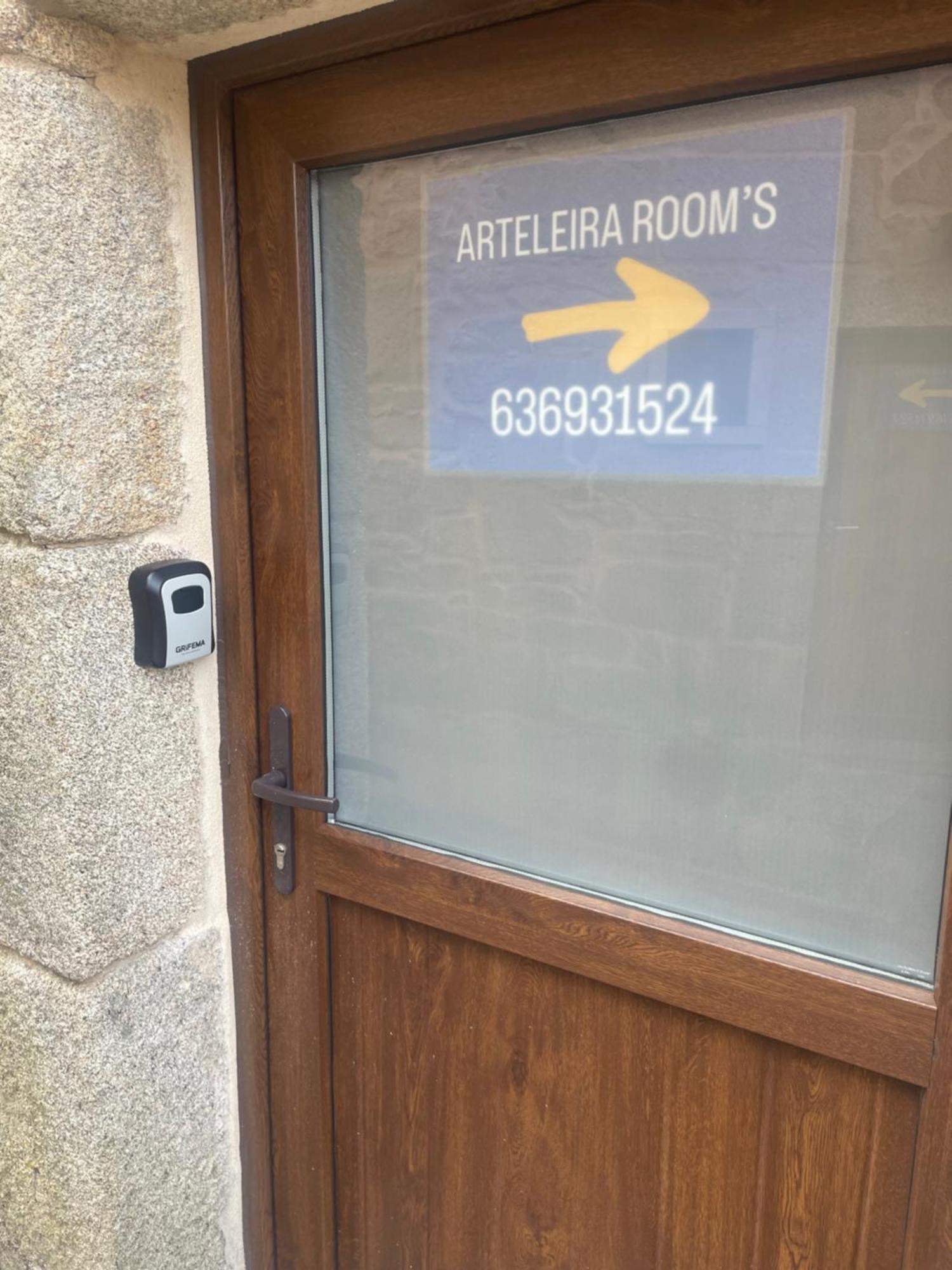 Arteleira2 Rooms Padron Bagian luar foto
